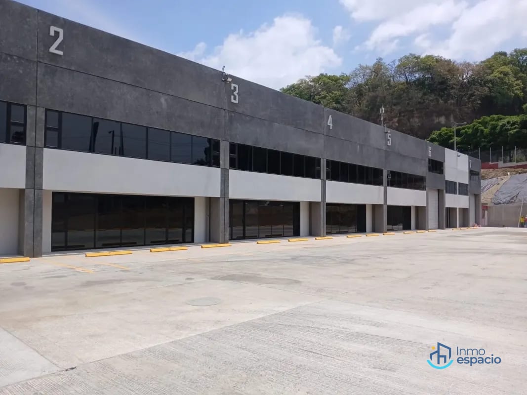 Bodega en renta en Zona 18 — Bodega / Ofibodega en Alquiler en Zona 18, Guatemala, Ciudad — foto 9 de 17