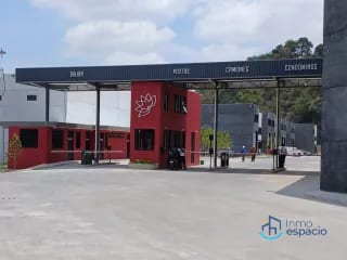 Bodega en renta en Zona 18 — Bodega / Ofibodega en Alquiler en Zona 18, Guatemala, Ciudad — miniatura 1 de 17