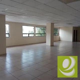 RENTA Oficina  en zona 13 cerca de Las Américas — Oficina en Alquiler en Zona 13, Guatemala, Ciudad — miniatura 6 de 8