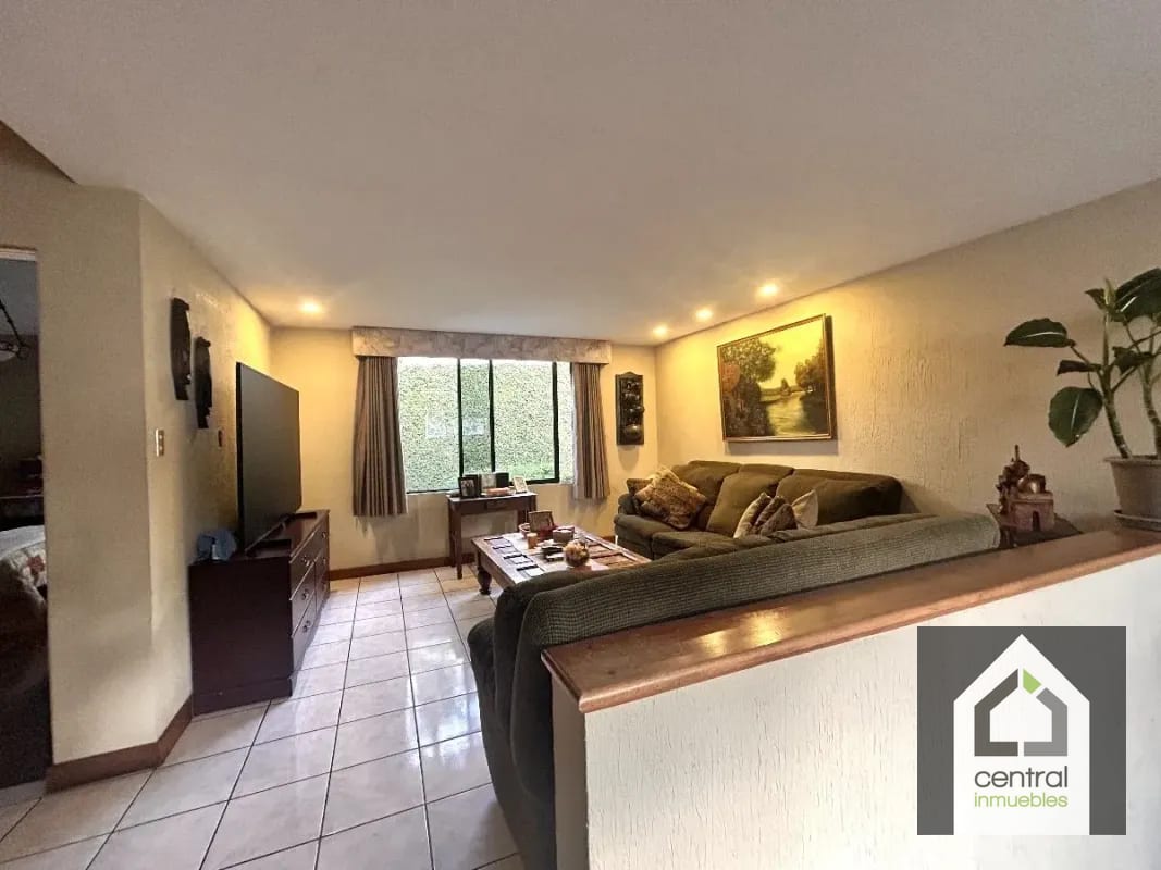 Casa en venta, Condominio La Laguna, Colonia Santa Rosalía, CAES — Casa en Venta en Santa Rosalia La Laguna, Carretera a El Salvador, Guatemala, Ciudad — foto 14 de 17