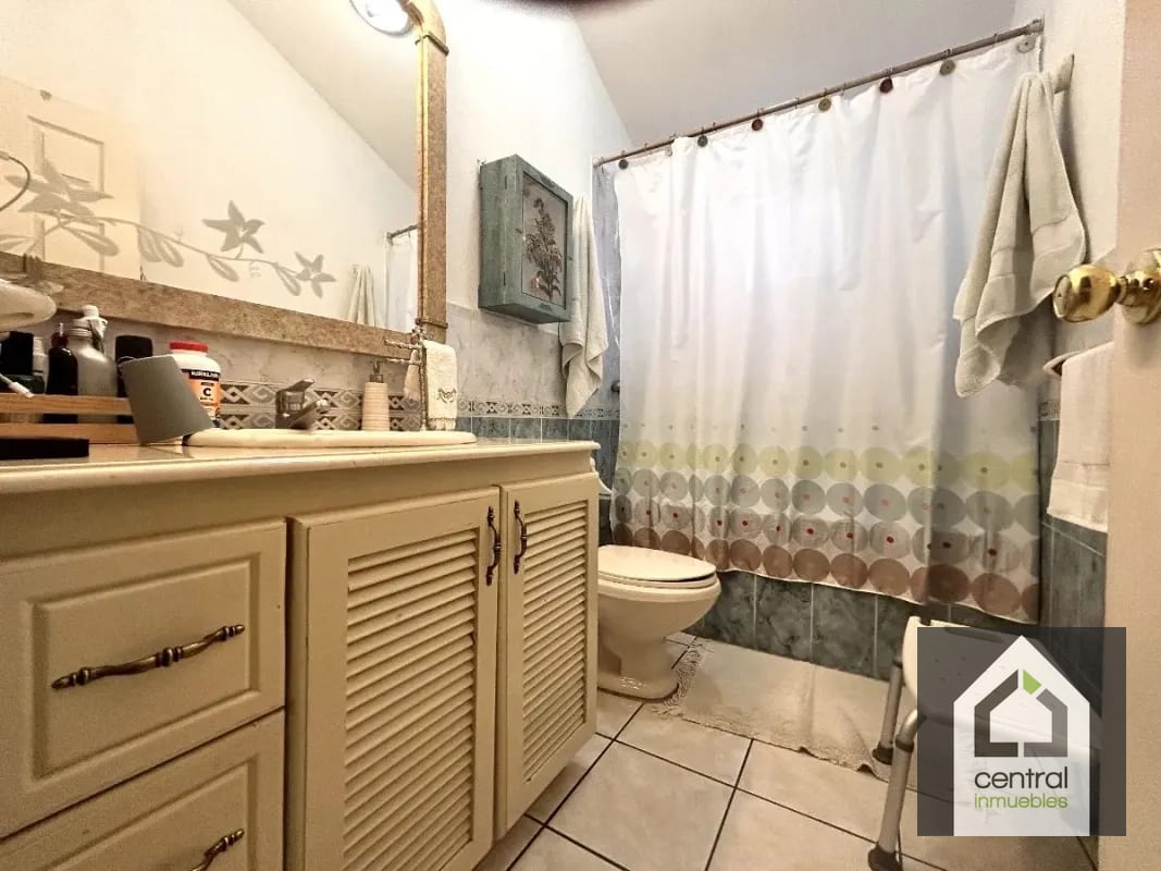Casa en venta, Condominio La Laguna, Colonia Santa Rosalía, CAES — Casa en Venta en Santa Rosalia La Laguna, Carretera a El Salvador, Guatemala, Ciudad — foto 12 de 17