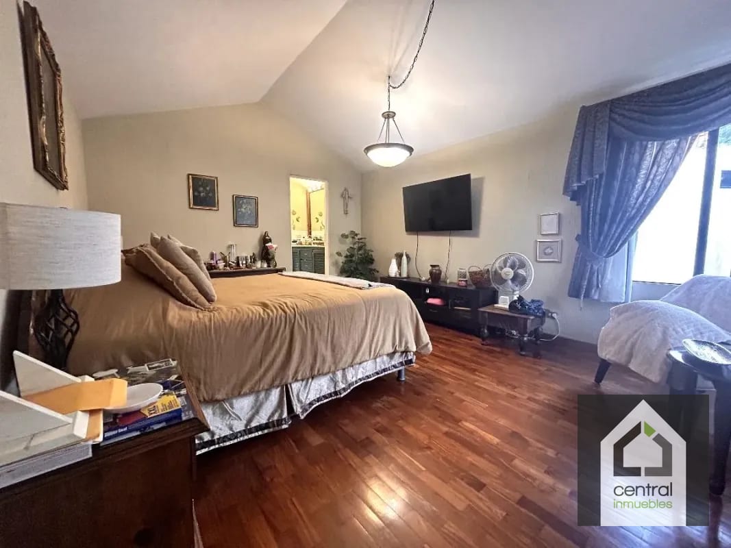 Casa en venta, Condominio La Laguna, Colonia Santa Rosalía, CAES — Casa en Venta en Santa Rosalia La Laguna, Carretera a El Salvador, Guatemala, Ciudad — foto 4 de 17