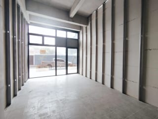 ¡Tu próximo punto de exito te espera en Local Fiamene Z. 10 — Local en Alquiler en Fiamene, Zona 10, Guatemala, Ciudad — miniatura 7 de 8