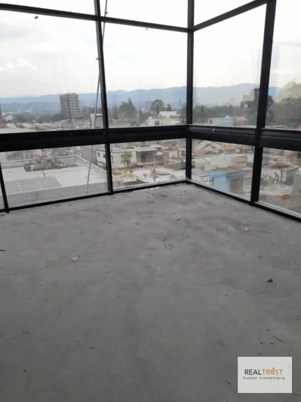 OFICINA EN VENTA EDIFICIO RENOVATI ZONA 10 — Oficina en Venta en Renovati, Zona 10, Guatemala, Ciudad — foto 5 de 10