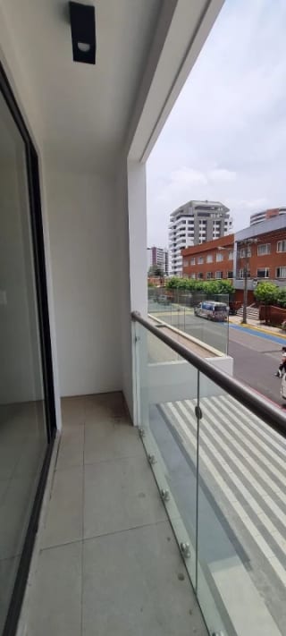 Rento Oficina o Clínica para estrenar zona 14 Edificio Prospere — Oficina en Alquiler en Zona 14, Guatemala, Ciudad — miniatura 7 de 13