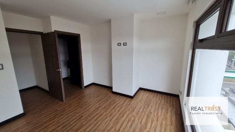 VENDO APARTAMENTO MARISCAL 180° ZONA11 — Apartamento en Venta en Zona 11, Guatemala, Ciudad — foto 3 de 15