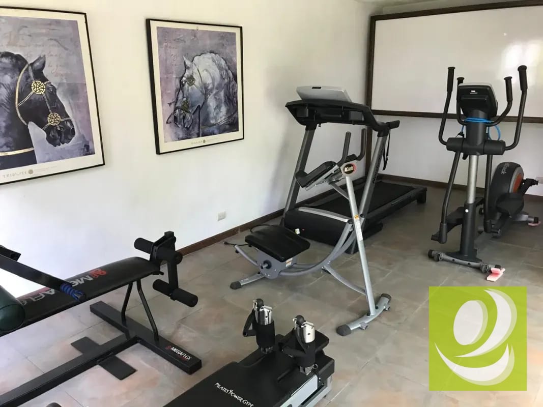 Casa grande  en venta en zona 16 de un nivel — Casa en Venta en Zona 16, Guatemala, Ciudad — foto 9 de 17