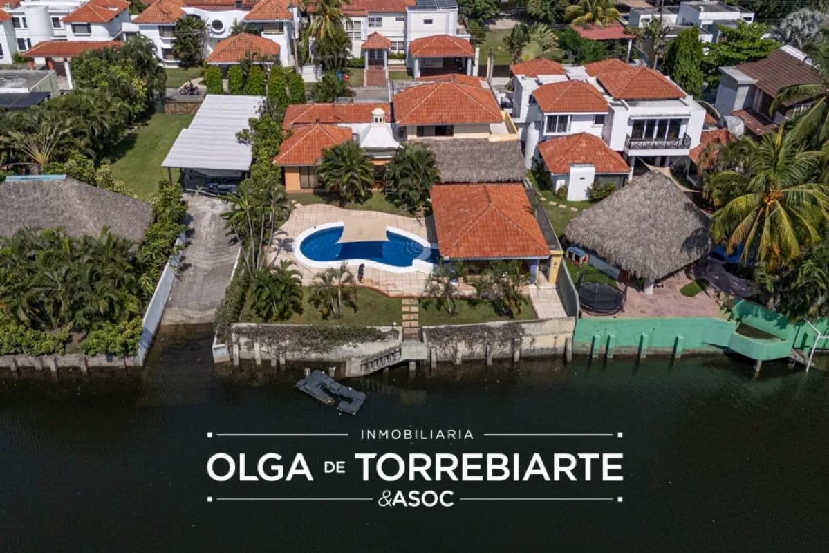 Casa en Condominio San Marino II — Casa vacacional en Venta en San Marino, Puerto Quetzal, Escuintla — foto 1 de 17