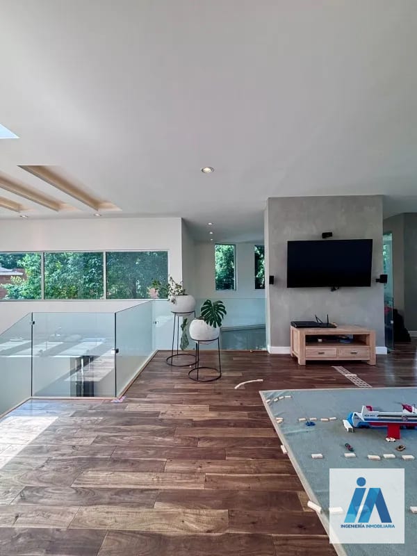 ESPECTACULAR CASA - Las Luces km 12.5 CAES en Venta — Casa en Venta en Las Luces, Carretera a El Salvador, Guatemala, Ciudad — foto 8 de 17