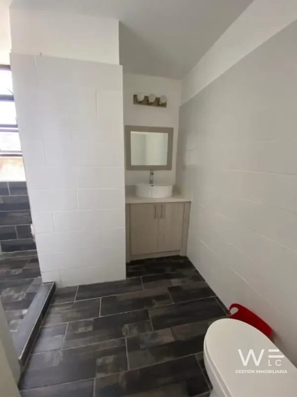 VENDO APARTAMENTO ZONA 14 — Apartamento en Venta en Santorini, Zona 14, Guatemala, Ciudad — foto 2 de 8