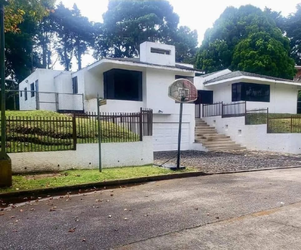 Casa en Venta, KM 16.5 Carretera a el Salvador Cond. San Francisco Javier — Casa en Venta en Carretera a El Salvador, Guatemala, Ciudad — foto 2 de 15