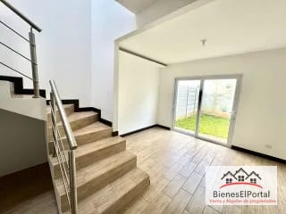 Casa en Bosques de Santa Elena Caes — Casa en Venta en Carretera a El Salvador, Guatemala, Ciudad — miniatura 8 de 9