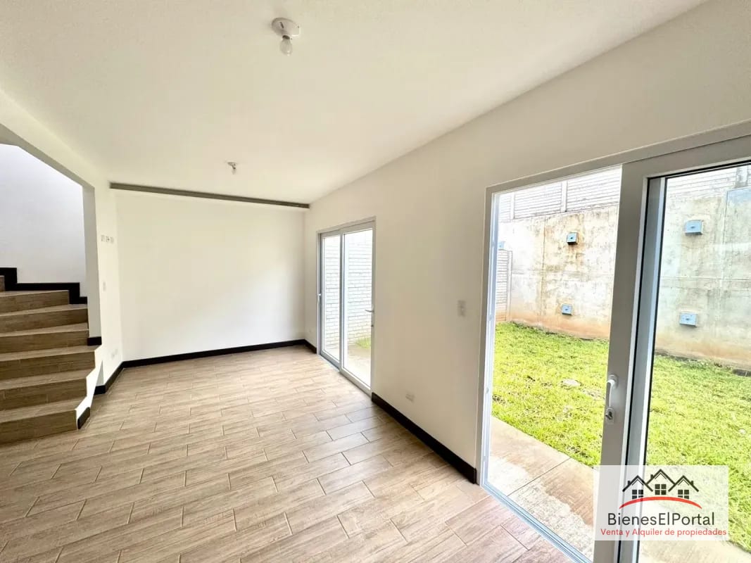 Casa en Bosques de Santa Elena Caes — Casa en Venta en Carretera a El Salvador, Guatemala, Ciudad — foto 1 de 9