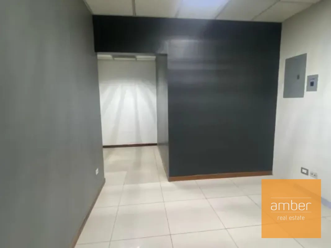 Oficina en Casa Veranda, Zona 10 — Oficina en Alquiler en Zona 10, Guatemala, Ciudad — foto 8 de 10