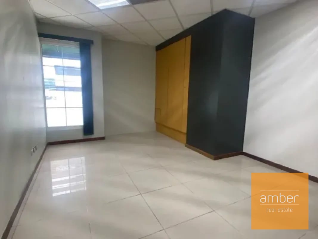 Oficina en Casa Veranda, Zona 10 — Oficina en Alquiler en Zona 10, Guatemala, Ciudad — foto 2 de 10