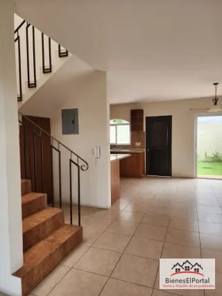 Casa en Vista al Valle San Cristóbal Mixco — Casa en Venta en Zona 8 Mixco, Guatemala, Ciudad — miniatura 1 de 7