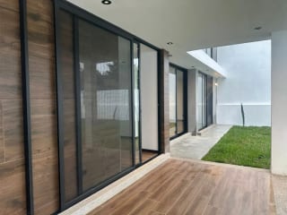 Casa en  En Renta  en Jardines  de  San  Isidro zona 16. — Casa en Alquiler en Jardines de San Isidro, Zona 16, Guatemala, Ciudad — miniatura 1 de 14