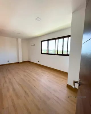 CASA EN VENTA ZONA 15 PARA ESTRENAR  ALTOS DE VISTA HERMOSA. — Casa en Venta en Zona 15, Guatemala, Ciudad — miniatura 8 de 12