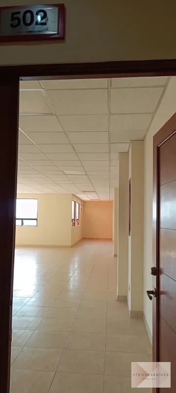 AMPLIAS OFICINAS EN RENTA — Oficina en Alquiler en Zona 13, Guatemala, Ciudad — foto 1 de 6
