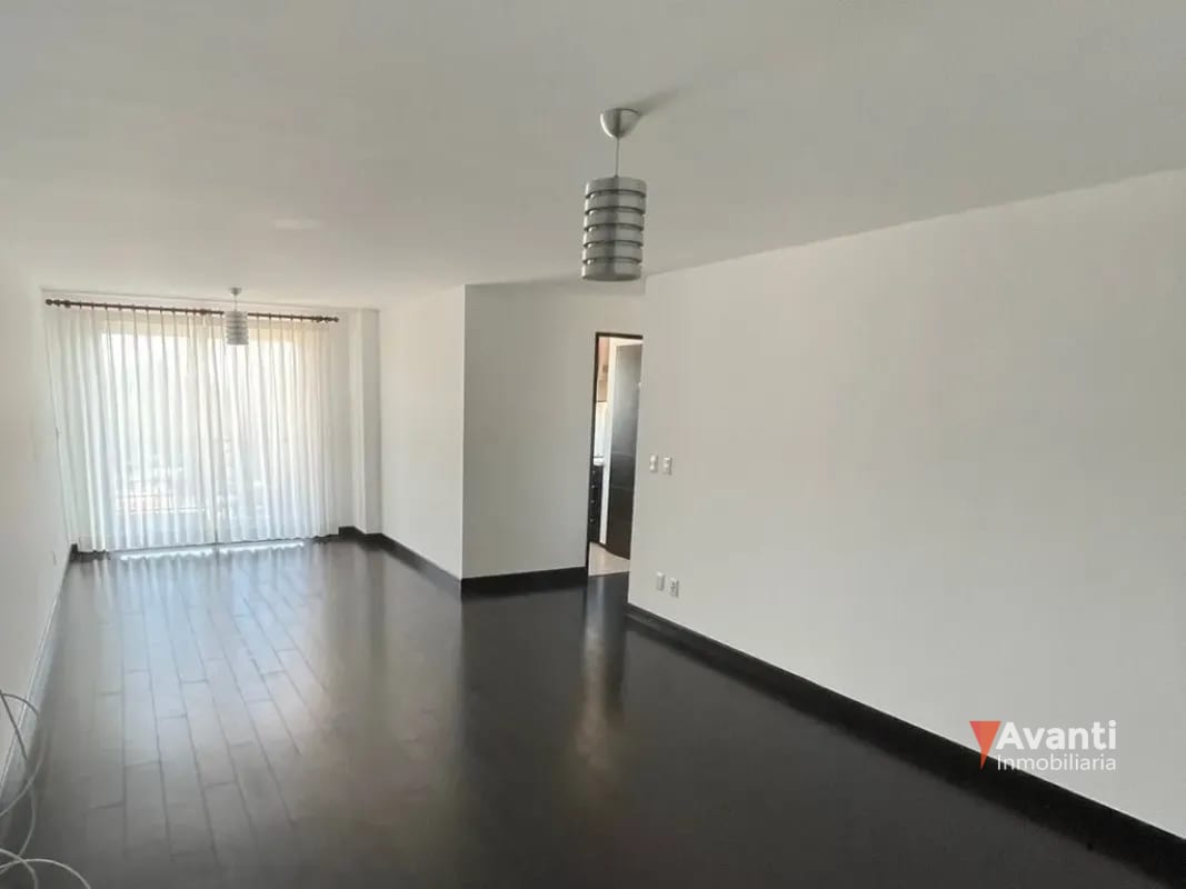 ALQUILER APARTAMENTO ZONA 14 - Image 1