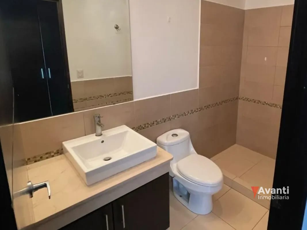 ALQUILER APARTAMENTO ZONA 14 - Miniatura 7