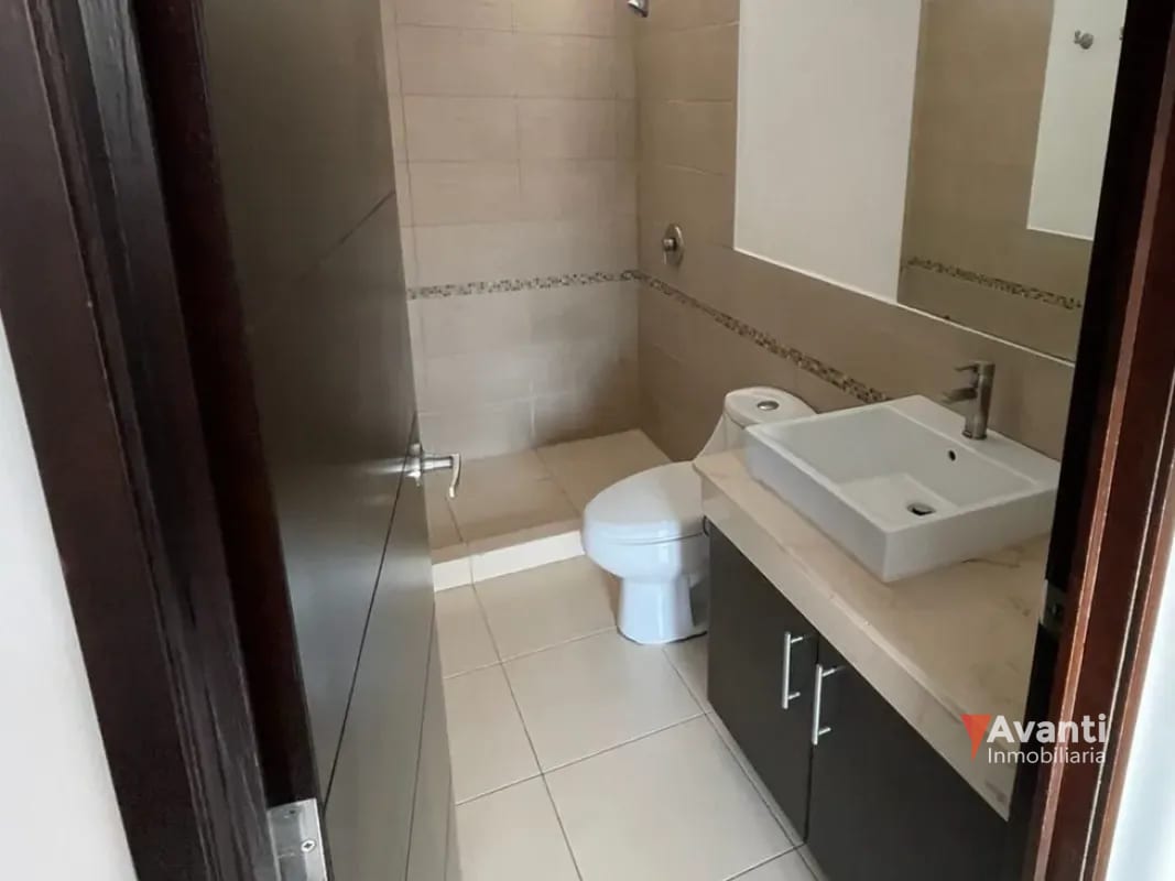 ALQUILER APARTAMENTO ZONA 14 - Miniatura 5