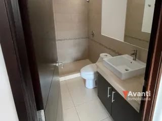ALQUILER APARTAMENTO ZONA 14 — Apartamento en Alquiler en Zona 14, Guatemala, Ciudad — miniatura 5 de 12