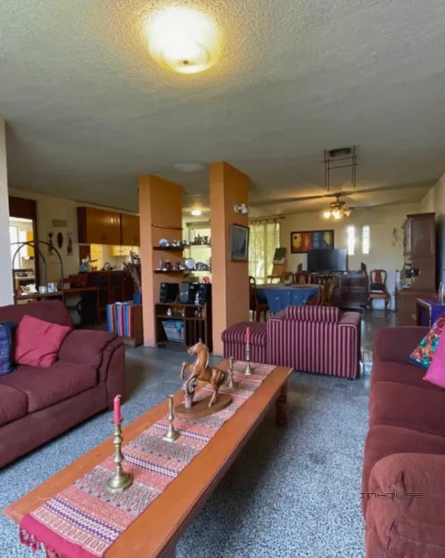 CASA EN VENTA EN SAN CRISTOBAL CON PISCINA SECTOR B7 — Casa en Venta en Zona 8 Mixco, Guatemala, Ciudad — foto 12 de 13