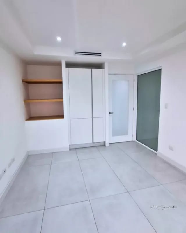 CLÍNICA EN RENTA ZONA 10, RENOVATI — Clínica en Alquiler en Renovati, Zona 10, Guatemala, Ciudad — foto 10 de 11