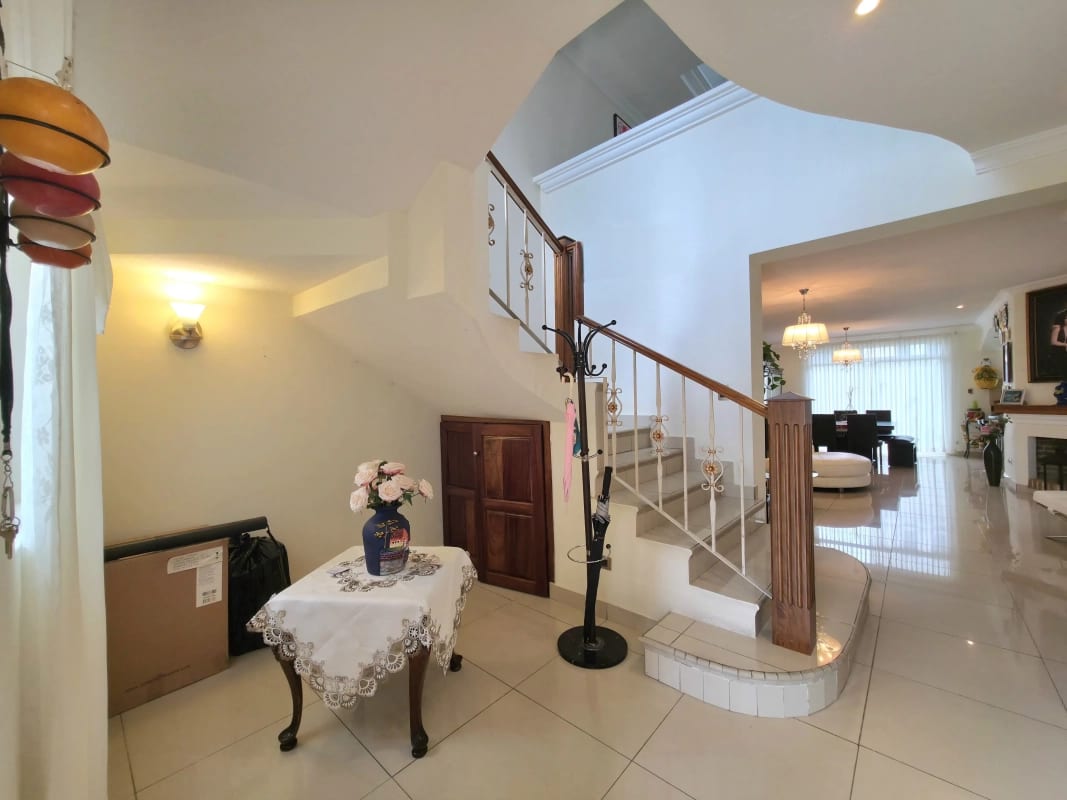 km 26 Carretera a El Salvador casa en venta moderna — Casa en Venta en Bosques de Villa Verde, Carretera a El Salvador, Guatemala, Ciudad — foto 1 de 17