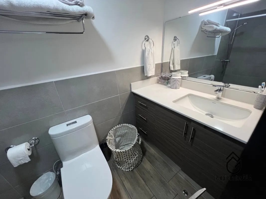 Apto de 1 dormitorio con balcón — Apartamento en Venta en Zona 10, Guatemala, Ciudad — foto 12 de 13