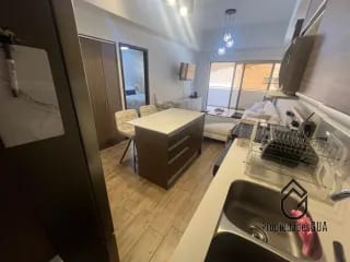 Apto de 1 dormitorio con balcón — Apartamento en Venta en Zona 10, Guatemala, Ciudad — miniatura 3 de 13