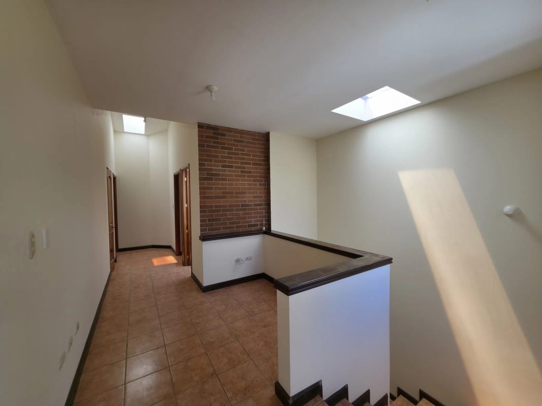Casa en venta en Carretera a El Salvador Lo de Diéguez — Casa en Venta en Carretera a El Salvador, Guatemala, Ciudad — foto 7 de 17
