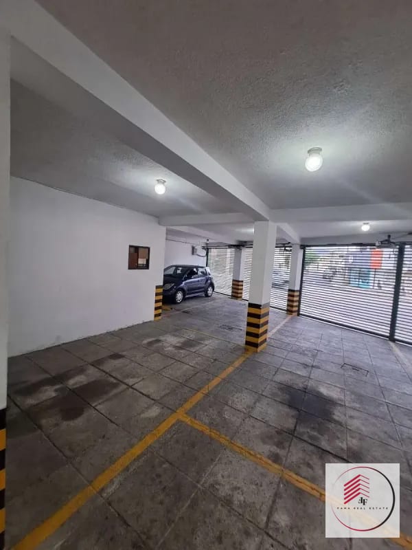 Apartamento amueblado de una habitación en zona 10 Oakland a una cuadra de Oakland mall — Apartamento en Alquiler en Zona 10, Guatemala, Ciudad — foto 2 de 10