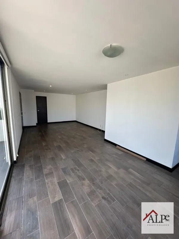 PENTHOUSE CON TERRAZA ZONA 10 — Apartamento en Alquiler en Verona, Zona 10, Guatemala, Ciudad — foto 1 de 15
