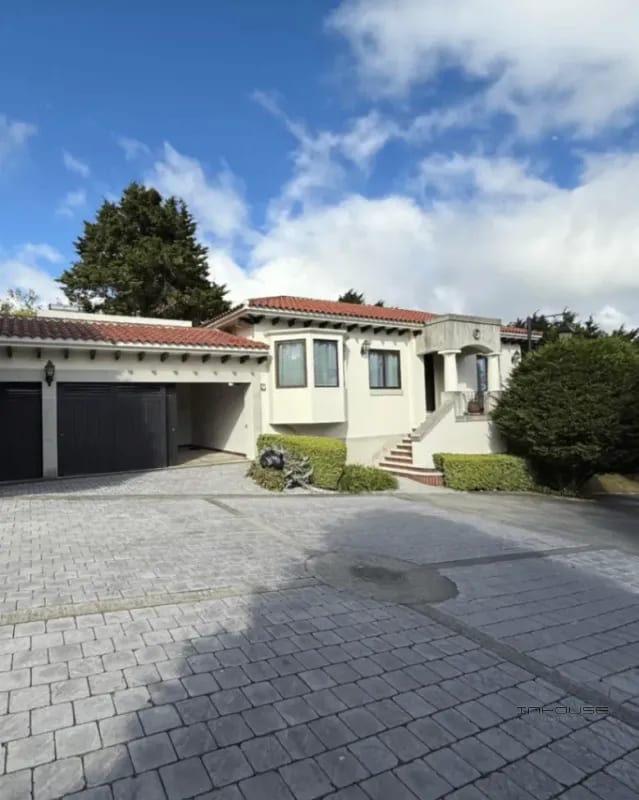 CASA EN VENTA EN FRAIJANES CON JARDIN — Casa en Venta en Carretera a El Salvador, Guatemala, Ciudad — foto 10 de 10