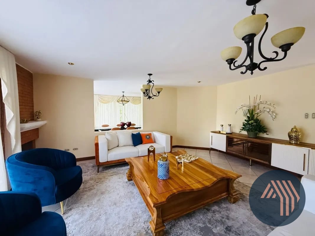VENTA DE AMPLIA Y CÉNTRICA CASA - SAN LAZARO, ZONA 15 — Casa en Venta en San Lázaro, Zona 15, Guatemala, Ciudad — foto 15 de 17