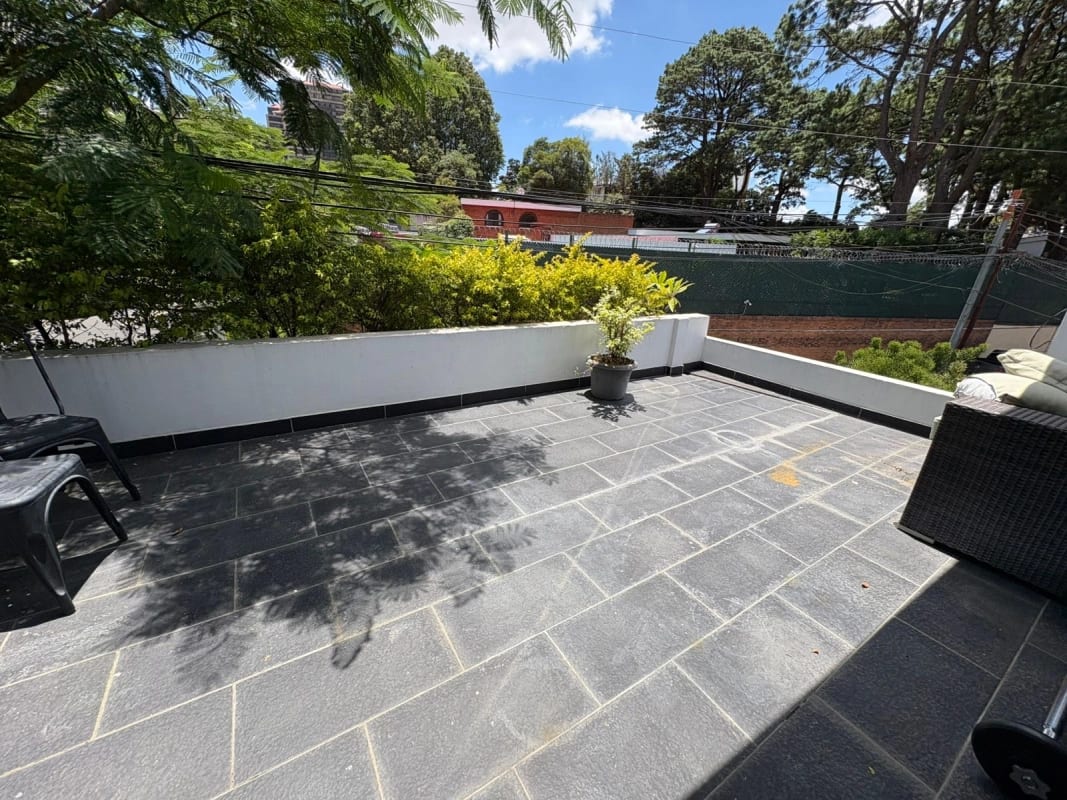 Casa en venta Oakland zona 10 — Casa en Venta en Zona 10, Guatemala, Ciudad — foto 16 de 17
