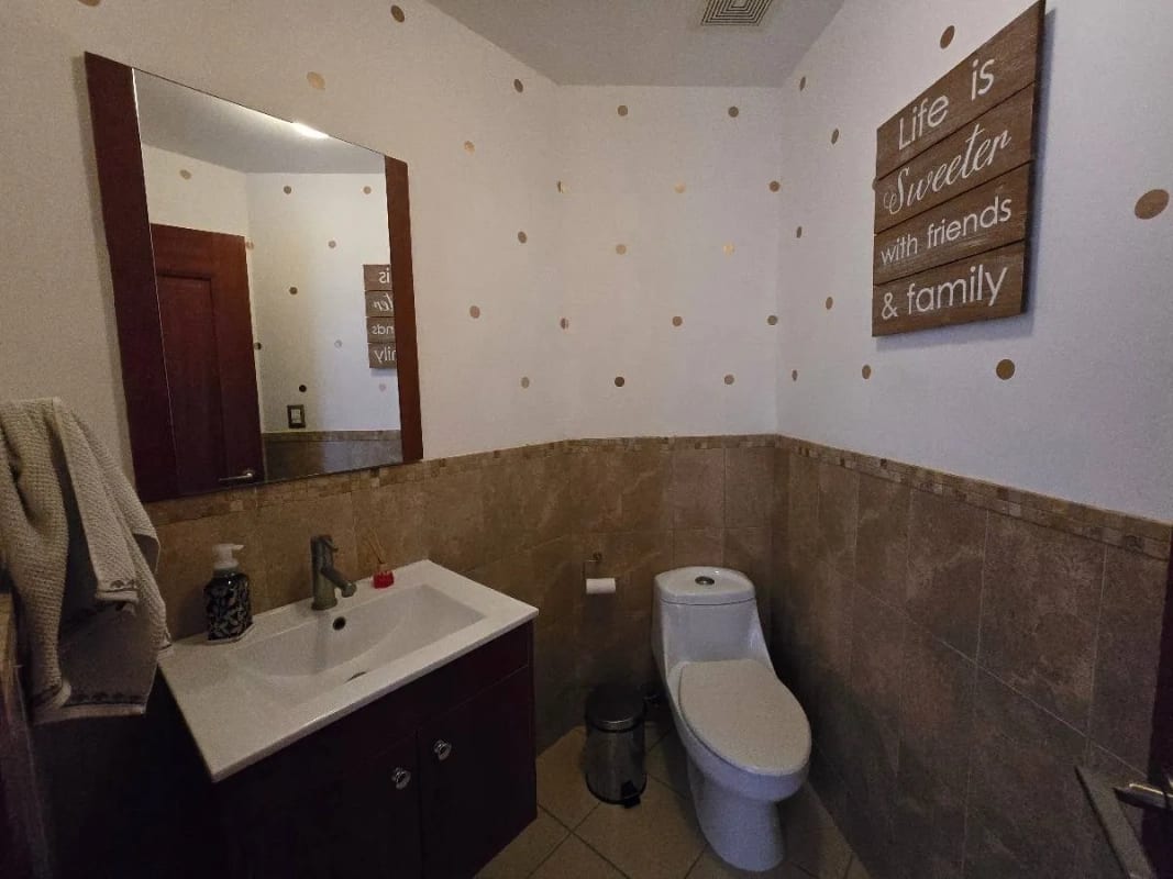 Se alquila amplio apartamento Las Gemas, Zona 11 Ciudad Guatemala — Apartamento en Alquiler en Las Gemas, Zona 11, Guatemala, Ciudad — foto 2 de 10