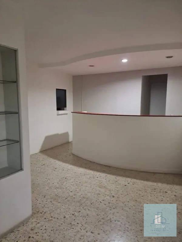 Oficina en renta — Oficina en Alquiler en Centro Empresarial, Zona 10, Guatemala, Ciudad — foto 1 de 3
