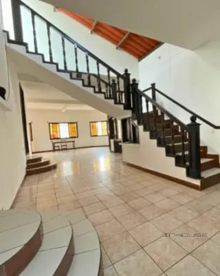 CASA EN VENTA EN SAN CRISTOBAL ZONA 8 DE MIXCO, DE UN NIVEL — Casa en Venta en Zona 8 Mixco, Guatemala, Ciudad — miniatura 1 de 11