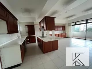 Apartamento Boutique en prestigioso edificio en zona 10 — Apartamento en Venta en Zona 10, Guatemala, Ciudad — miniatura 6 de 13