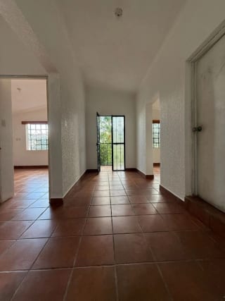 Venta de Casa Cerca del Club Campestre La Montaña – Dentro de Colonia Privada — Casa en Venta en all, Guatemala, Ciudad — miniatura 8 de 12