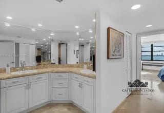 Apartamento en Renta Brickell Miami — Apartamento en Alquiler en Estados Unidos, Internacional — miniatura 4 de 16