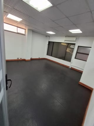 Edificio con Bodega en Alquiler – 20 Calle, Zona 10 — Bodega / Ofibodega en Alquiler en Zona 10, Guatemala, Ciudad — miniatura 12 de 15