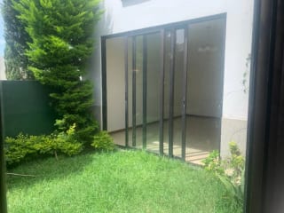 Renta-preciosa Casa 2 Niveles en Lazos de Fraijanes — Casa en Alquiler en Lazos de Fraijanes, Carretera a El Salvador, Guatemala, Ciudad — miniatura 13 de 17