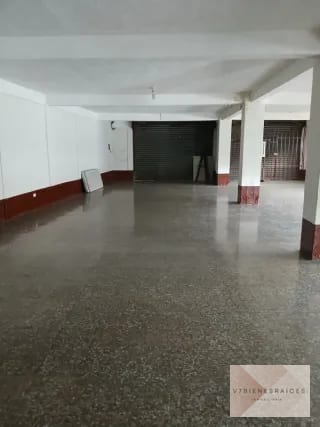 RENTO AMPLIO LOCAL-OFICINA EN EL CENTRO HISTÓRICO DE VILLA NUEVA — Local en Alquiler en Villa Nueva, Guatemala, Ciudad — miniatura 1 de 2