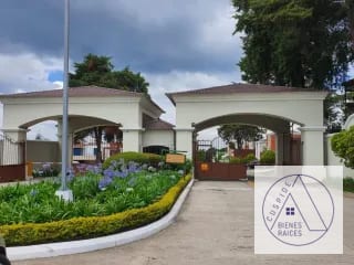 Carr. Salvador km 26 se vende terreno en Bosques de Vilaverde — Terreno en Venta en Bosques de Villa Verde, Carretera a El Salvador, Guatemala, Ciudad — miniatura 1 de 4