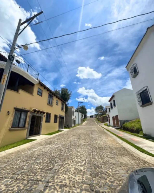 CASA EN VENTA EN ANTIGUA, ANTIGUA GARDENS — Casa en Venta en Antigua, Sacatepéquez — foto 1 de 10