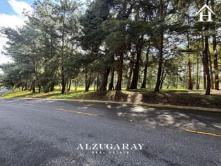 TERRENO SEMI INCLINADO - 4,000 VR2 / HACIENDA NUEVA — Terreno en Venta en Hacienda Nueva, San José Pinula, Guatemala, Ciudad — miniatura 2 de 6